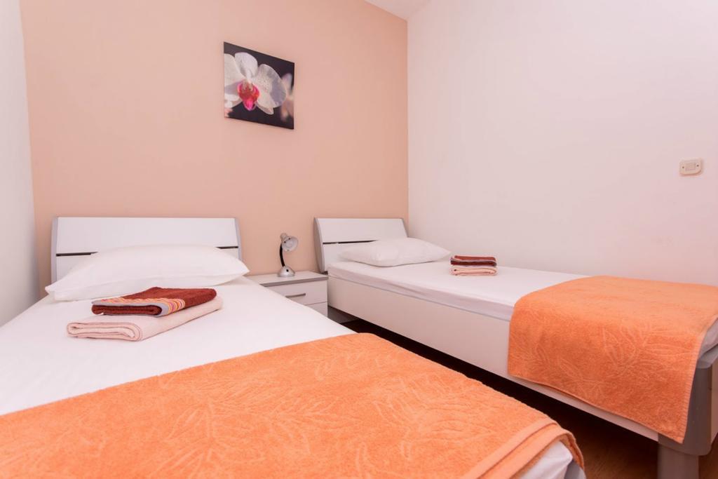 Apartments Meri Seget Vranjica Ngoại thất bức ảnh