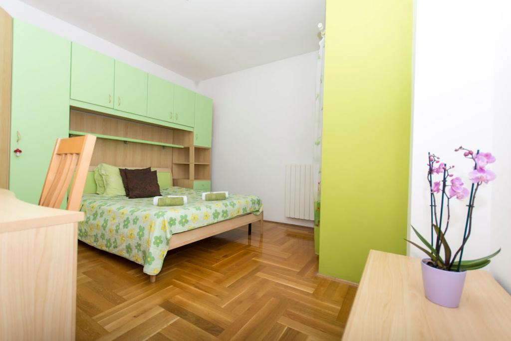 Apartments Meri Seget Vranjica Ngoại thất bức ảnh