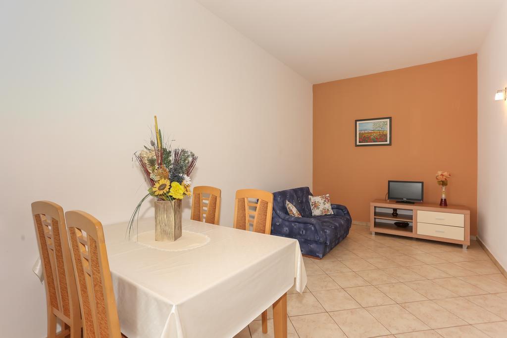Apartments Meri Seget Vranjica Ngoại thất bức ảnh